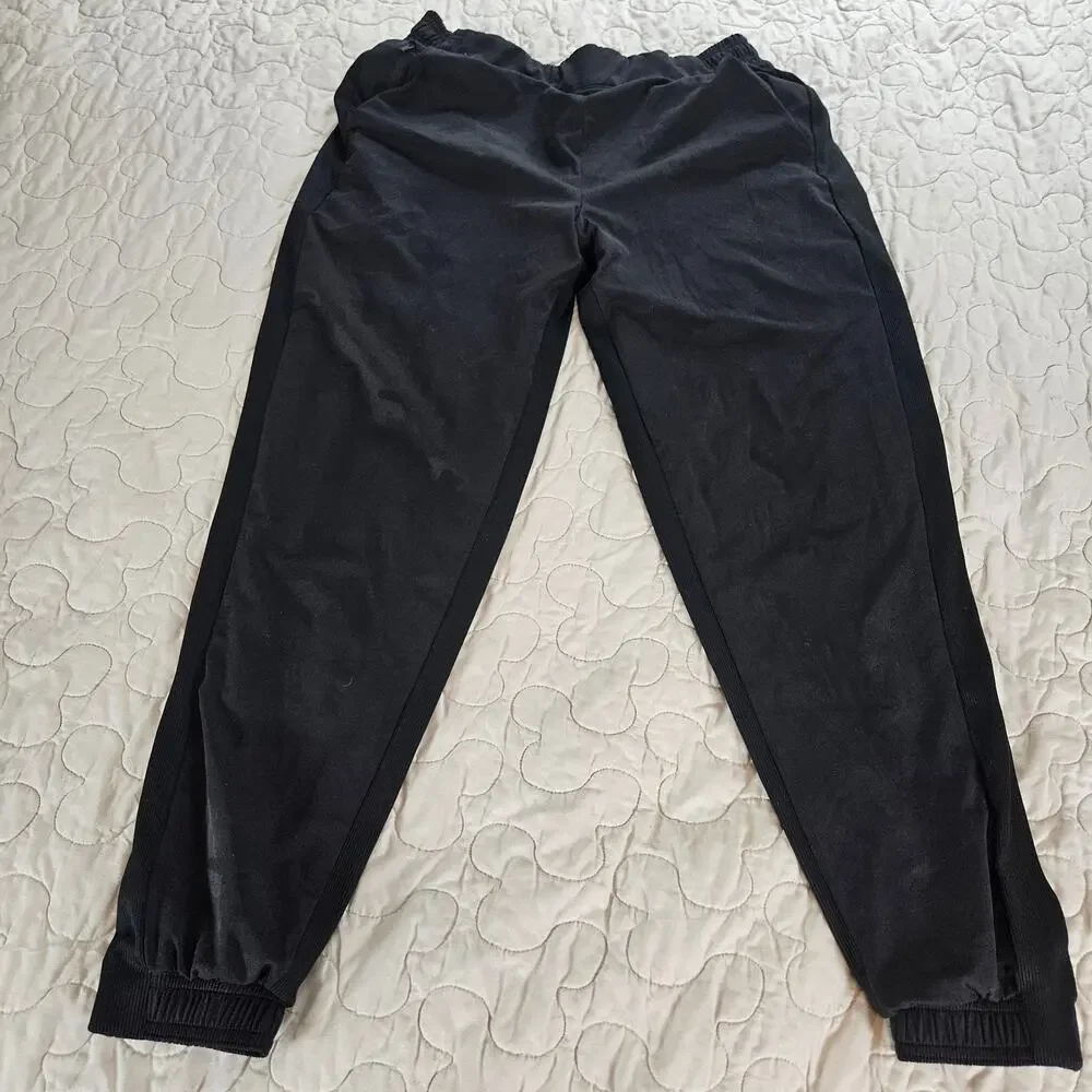 EUC Athleta Brooklyn Lined Joggers Sz 8 Black Camo - Picture 3 of 11